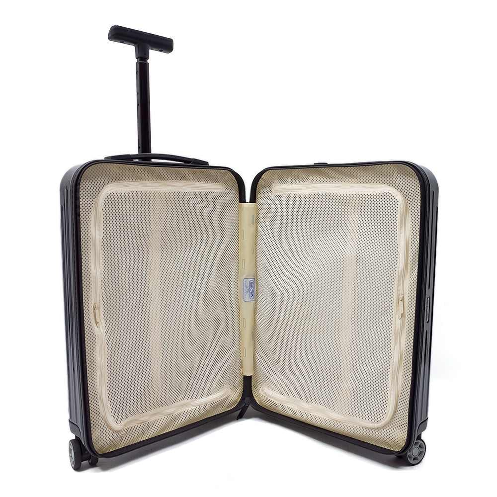 リモワ　サルサエアー　中古美品　825.52-3　33リットル　4輪