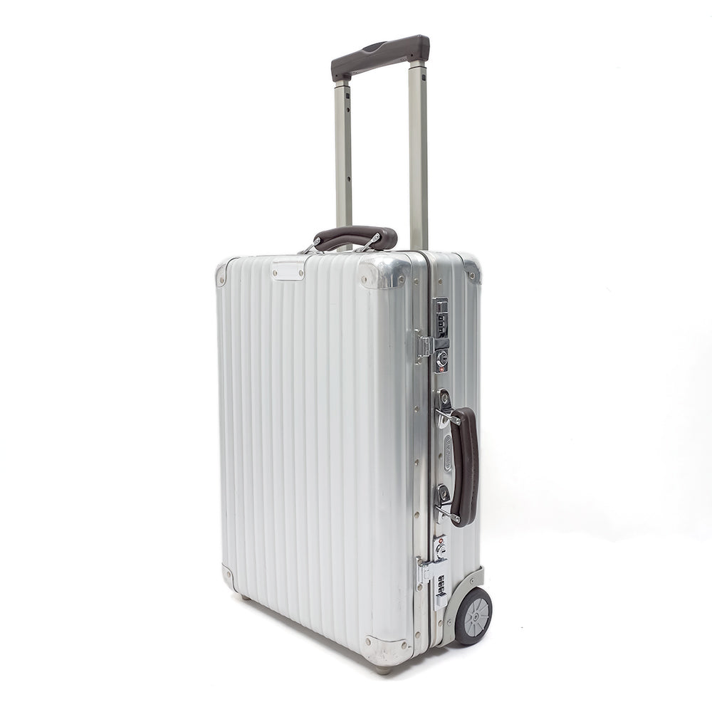 リモワ　クラシックフライト　中古商品　976.52-3　33リットル　2輪