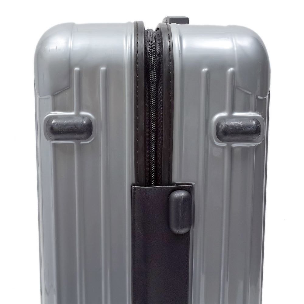 リモワ　サルサ　中古美品　876.63-2　63リットル　4輪