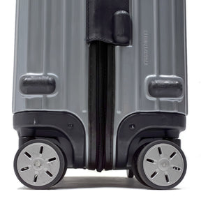 リモワ　サルサ　中古美品　876.63-2　63リットル　4輪