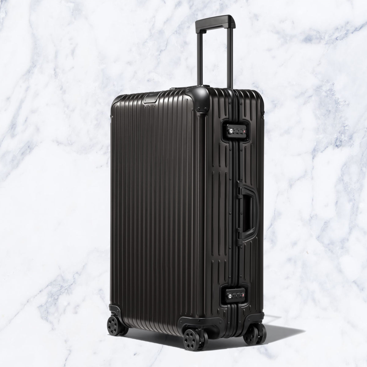 リモワ　オリジナル　チェックインL　925.73.00.4　シルバー　中古美品　86リットル　4輪