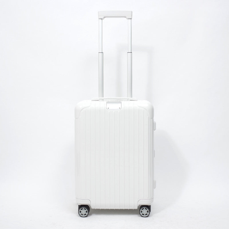 リモワ エッセンシャル　832.53.66.1　キャビン　37L　在庫商品　ホワイト