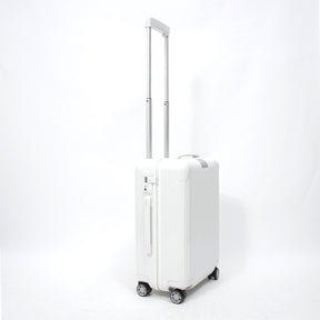 リモワ エッセンシャル　832.53.66.1　キャビン　37L　在庫商品　ホワイト