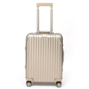 リモワ　トパーズ　945.52-2 　中古商品　32リットル　4輪