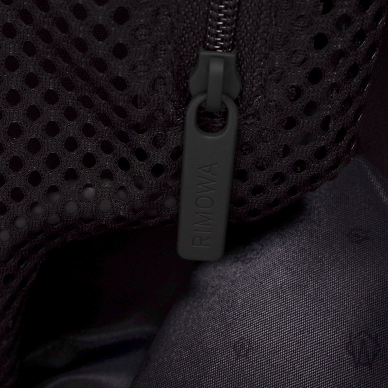 エッセンシャル ルフトハンザエディション Cabin ブラック 36L 在庫商品