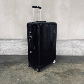 リモワ　サルサデラックス　872.77-2　中古商品　104リットル　4輪