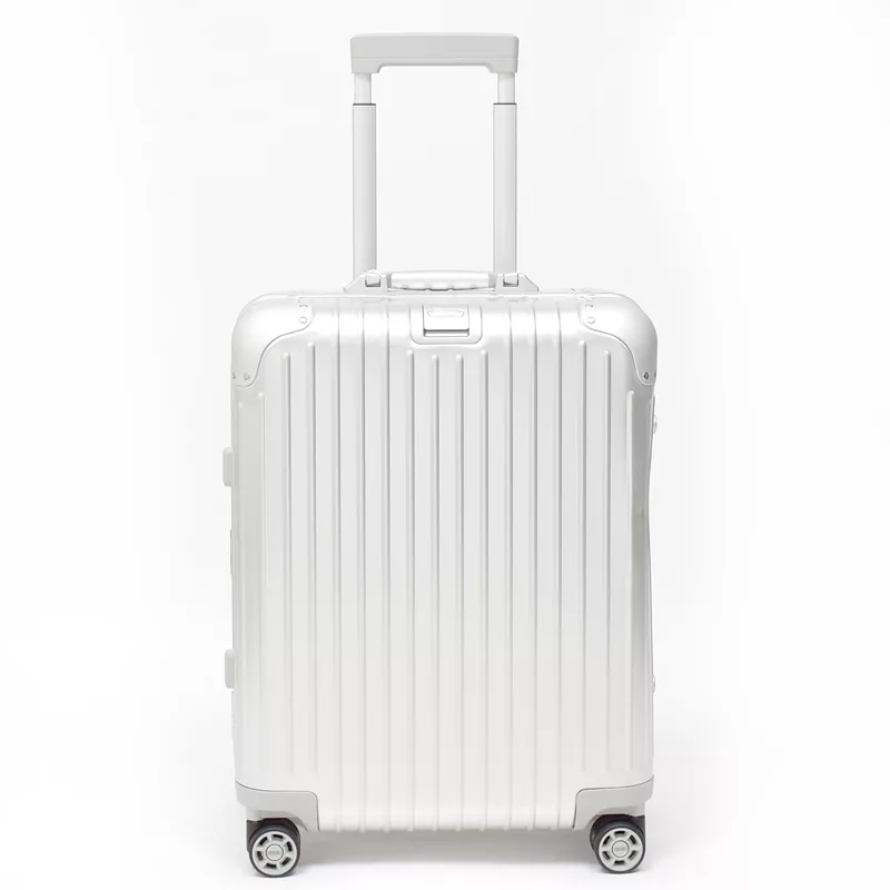 リモワ　トパーズ　932.56-2　中古商品　45リットル　4輪