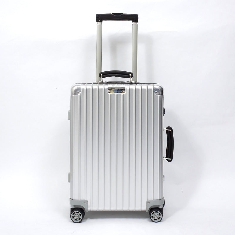 リモワ　クラシックフライト　中古商品　971.52-7　33リットル　4輪
