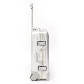 リモワ　トパーズチタニウム　920.52-5　中古美品　32リットル　2輪