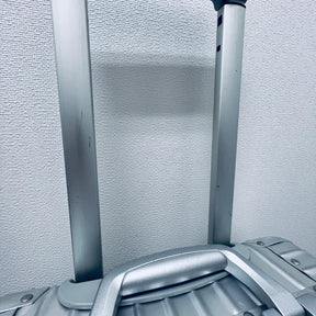 リモワ　トパーズ　920.52-6　中古美品　32リットル　2輪