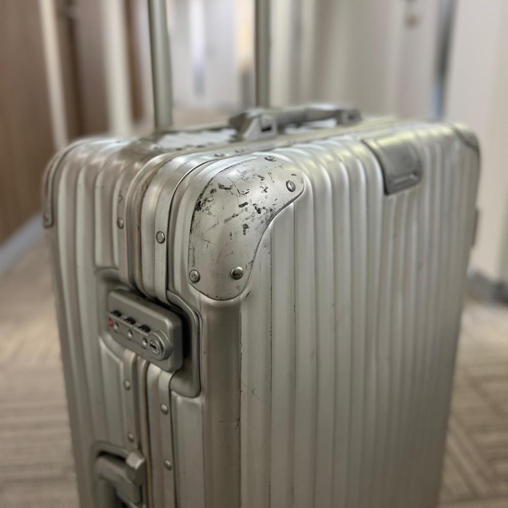 リモワ　トパーズ　中古商品　U931.63　63リットル