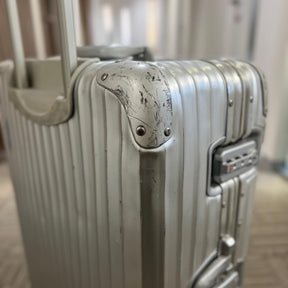 リモワ　トパーズ　中古商品　U930.63-6　63リットル　2輪