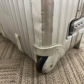 リモワ　トパーズ　中古商品　U930.63-5　63リットル　2輪