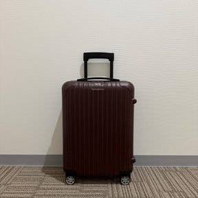リモワ　サルサ　810.52-8　中古美品　カルモナレッド　32リットル　4輪