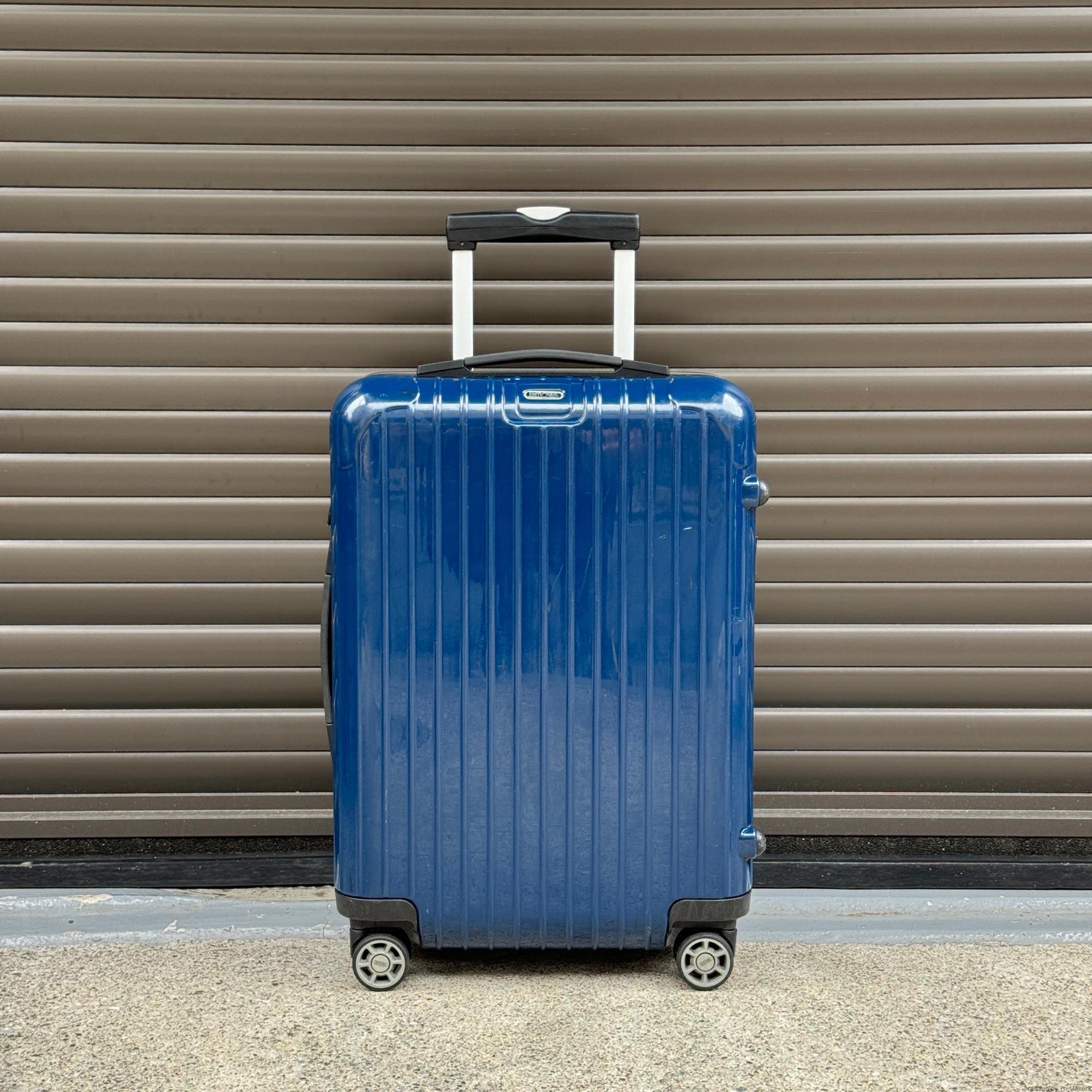 リモワ　ANAコラボ限定サルサ　810.90.03.1　中古備品　32リットル　2輪