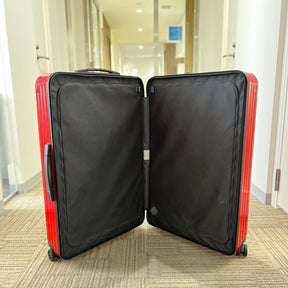 リモワ　エッセンシャルライト　823.73.65.4　チェックインL 中古美品 レッド