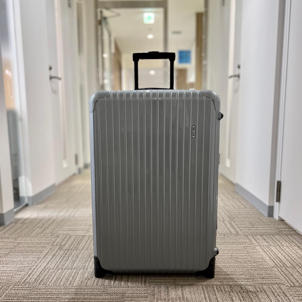 リモワ　サルサ　中古商品　856.77−2　104リットル　2輪