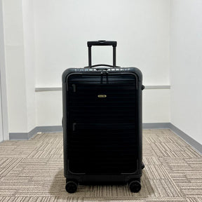 リモワ　ボレロ　861.63　中古商品　63リットル　4輪