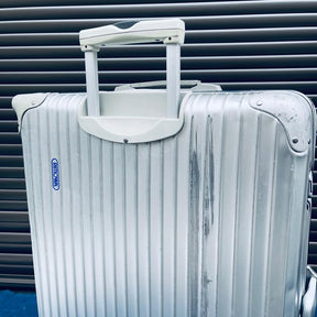 リモワ　シルバーインテグラル　中古商品　U923.77-3　104リットル　4輪