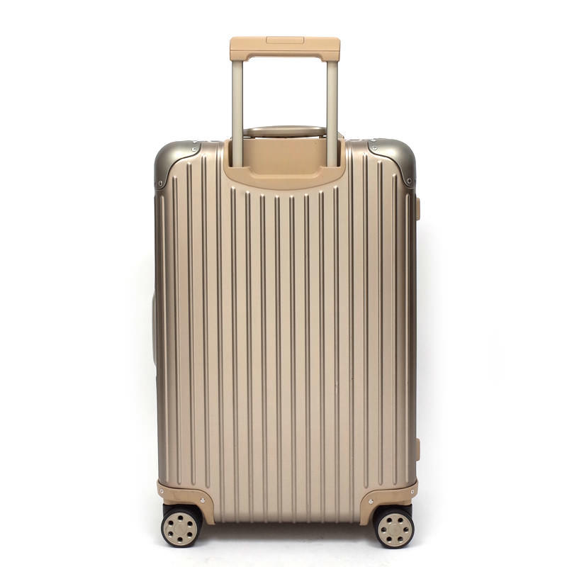 リモワ　トパーズ チタニウム　中古美品　924.63.03.4-2　64リットル　4輪