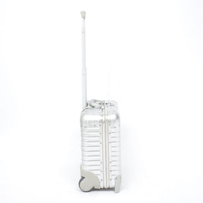 リモワ　トパーズ　中古商品　U928.40-2　23リットル　2輪