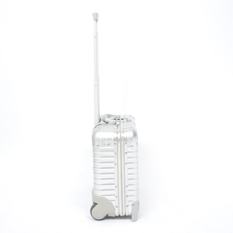 リモワ　トパーズ　中古商品　U928.40-2　23リットル　2輪