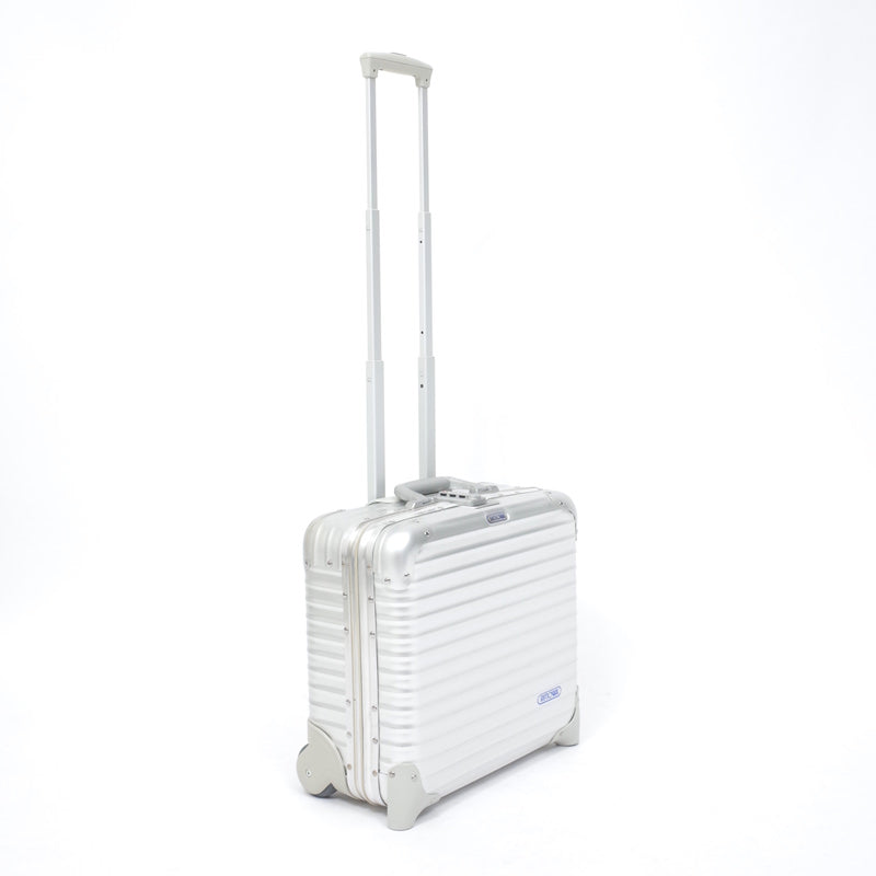 リモワ　トパーズ　中古商品　U928.40-2　23リットル　2輪