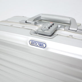 リモワ　トパーズ　中古商品　U928.40-2　23リットル　2輪