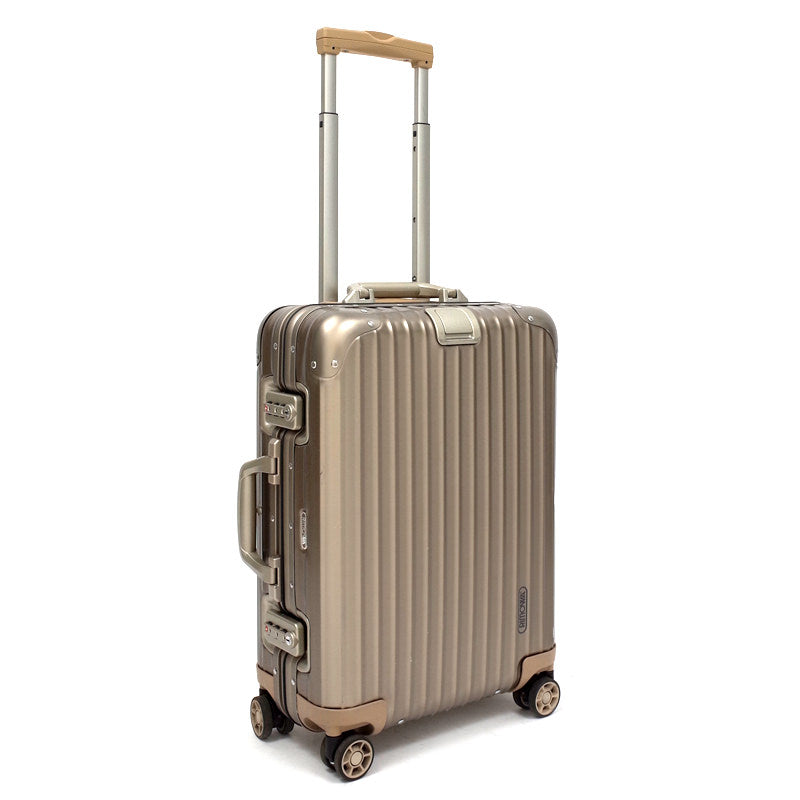 リモワ　トパーズ　945.52-2 　中古商品　32リットル　4輪