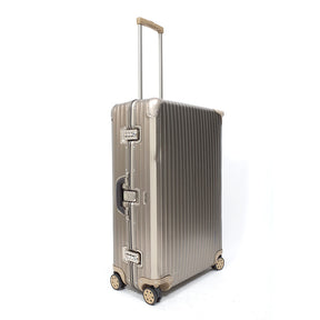 リモワ　トパーズ チタニウム　中古商品　945.77-3　98リットル 4輪