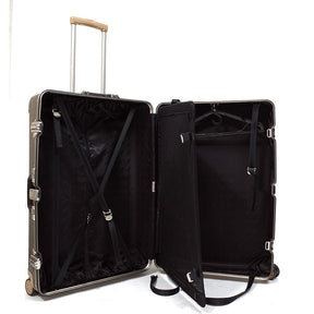 リモワ　トパーズ チタニウム　中古美品　945.77-4　98リットル 4輪