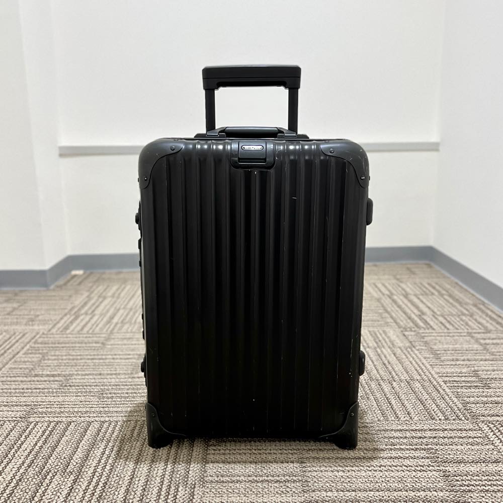 リモワ　トパーズ ステルス　986.11-2　32リットル　中古商品　2輪