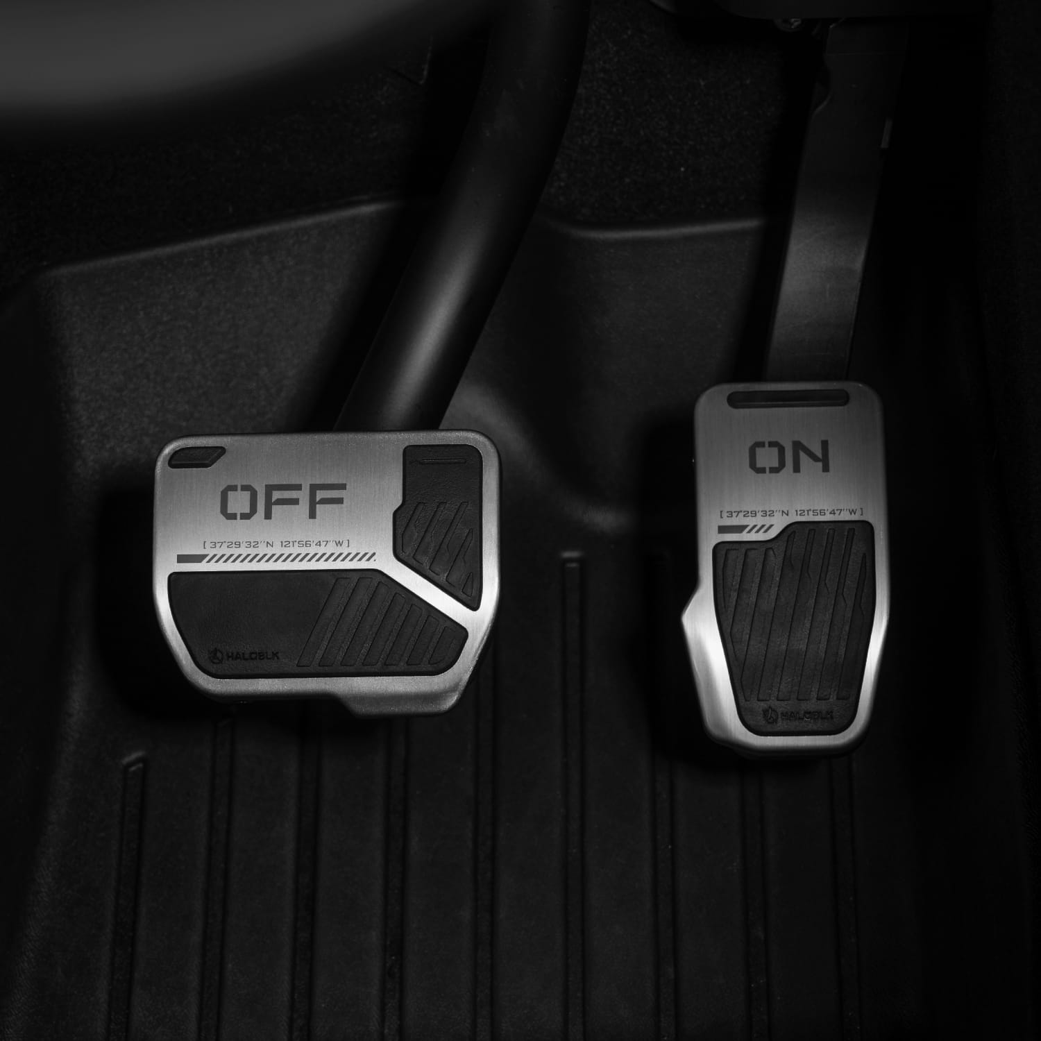 tesla nur ein pedal HALOBLK Alloy Car Pedal Covers for Tesla